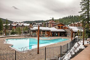 Cozy Northstar Ski Resort Condo