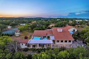 7br Home w/ Pool - Perfect for Family Reunions