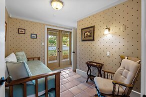 7br Home w/ Pool - Perfect for Family Reunions