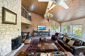 7br Home w/ Pool - Perfect for Family Reunions