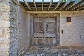 7br Home w/ Pool - Perfect for Family Reunions