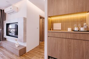 Westlake Emerald Suites