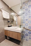 Westlake Emerald Suites