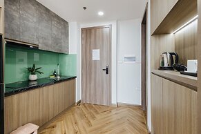 Westlake Emerald Suites