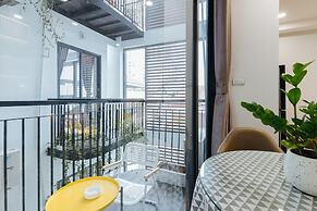 Westlake Emerald Suites