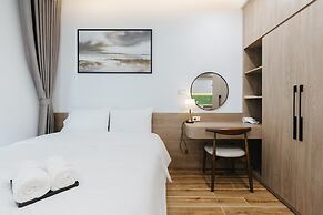 Westlake Emerald Suites