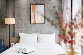 Westlake Emerald Suites