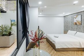 Westlake Emerald Suites