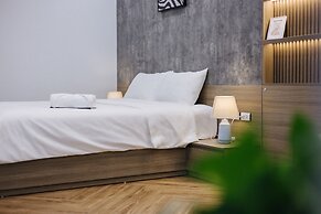 Westlake Emerald Suites