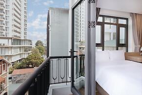 Westlake Emerald Suites