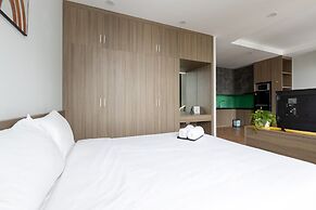 Westlake Emerald Suites