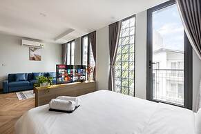 Westlake Emerald Suites