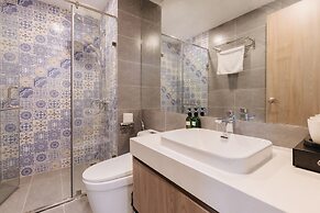 Westlake Emerald Suites