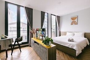 Westlake Emerald Suites