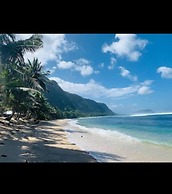 Jaymy Beach Fales