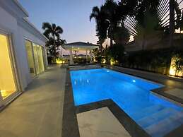 Luxury Pool Villa 510 4BR 8-10 Persons