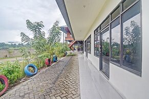 OYO 92545 Wawi Kadio Homestay