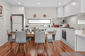 StayCentral - Thornbury Townhouse
