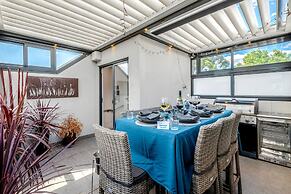 StayCentral - Thornbury Townhouse