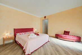 Casa Cristina Laveno 150m From Lake