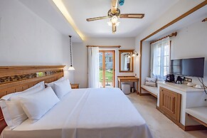 Dilek Hanım Konağı Datça