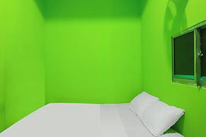 SPOT ON 92554 Budi Homestay SyariahNearGrand Batam Mall