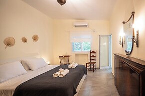 Eclectic Rabin Square Apt by Sea N' Rent