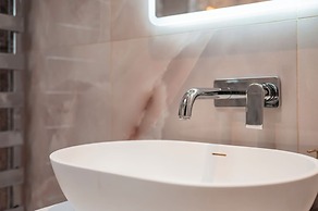 Marble Arch Suites