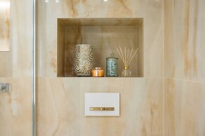 Marble Arch Suite 2-hosted by Sweetstay