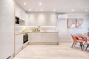 Marble Arch Suites