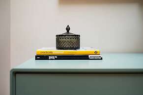 Marble Arch Suite 2-hosted by Sweetstay