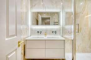 Marble Arch Suite 2-hosted by Sweetstay