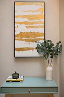 Marble Arch Suite 2-hosted by Sweetstay