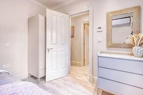 Marble Arch Suites
