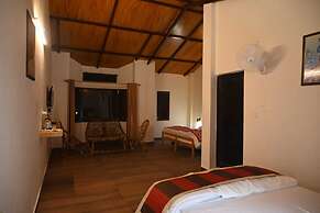 Wood Castle Luxury Home Stay
