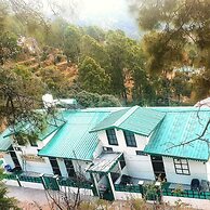 Wood Castle Luxury Home Stay