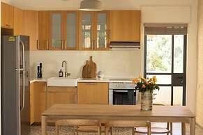 Rustic Charm Tel Aviv CTR by Sea N' Rent