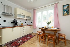 Cozy Apartment Zakopane by Renters