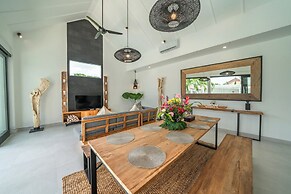 Villa Isyan - 3BR Villa in Canggu