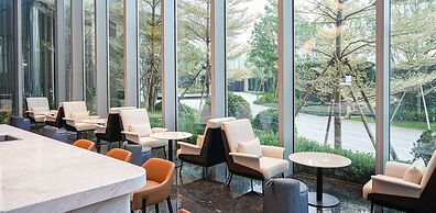 Crowne Plaza Jiangmen Binjiang by IHG