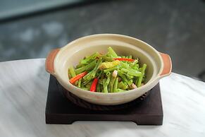Crowne Plaza Jiangmen Binjiang by IHG