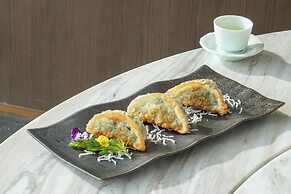 Crowne Plaza Jiangmen Binjiang by IHG