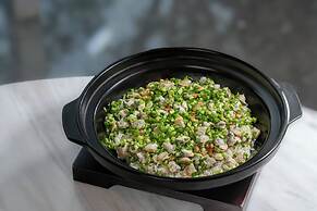 Crowne Plaza Jiangmen Binjiang by IHG