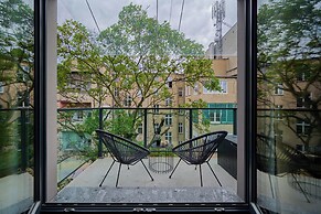 Studio Komuny Paryskiej by Renters