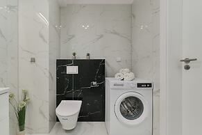 Studio Komuny Paryskiej by Renters