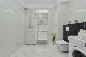 Studio Komuny Paryskiej by Renters