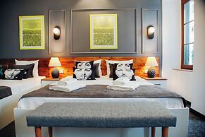 Yamalya Suites Hotel