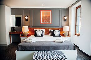 Yamalya Suites Hotel