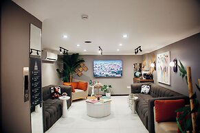 Yamalya Suites Hotel