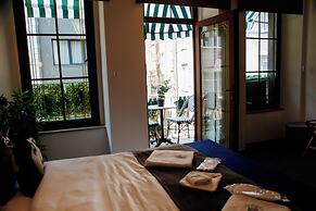 Yamalya Suites Hotel